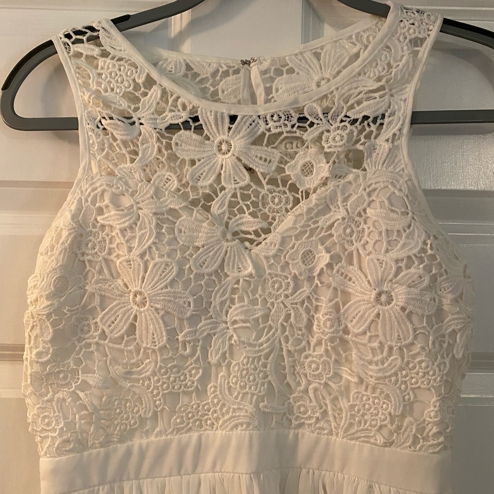 Dress - Picture 4 of 5